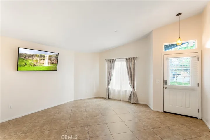 183 Shelby Lane, Fallbrook, California 92028