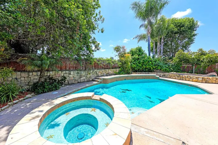 2607 Jacaranda Ave, Carlsbad, California 92009