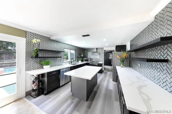 2607 Jacaranda Ave, Carlsbad, California 92009