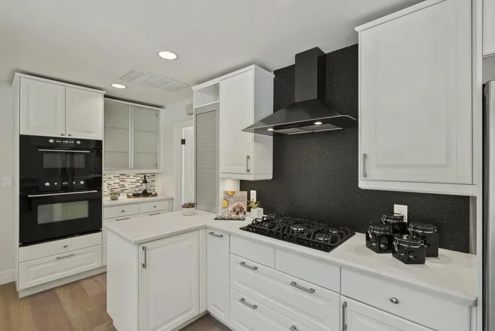 3587 La Mata Way, Palo Alto, California 94306