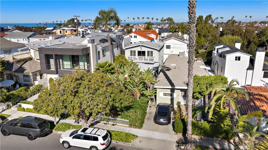 321 Larkspur Avenue, Corona Del Mar, California 92625