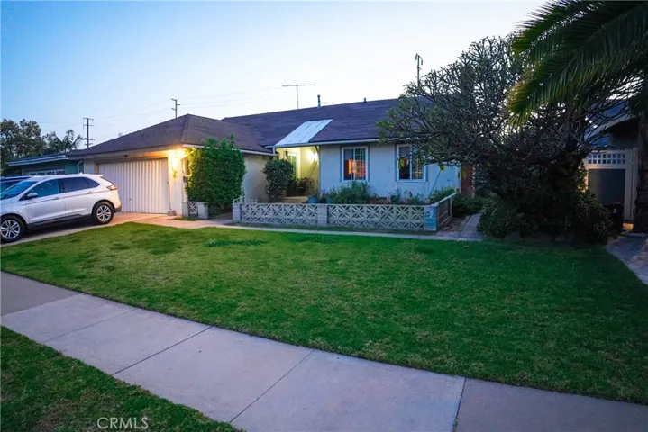 2806 Waverly Avenue, Santa Ana, California 92705