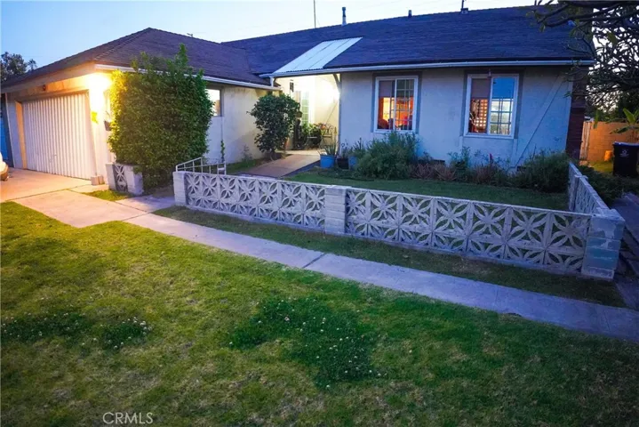 2806 Waverly Avenue, Santa Ana, California 92705