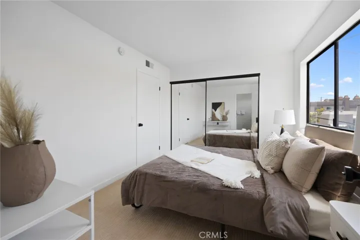 4821 Riverton Avenue 2, North Hollywood, California 91601