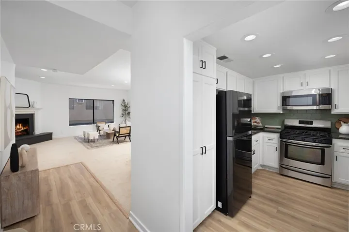 4821 Riverton Avenue 2, North Hollywood, California 91601