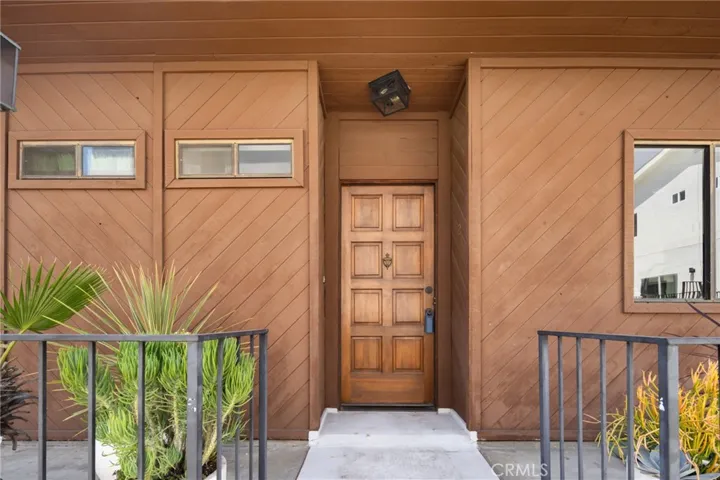 4821 Riverton Avenue 2, North Hollywood, California 91601