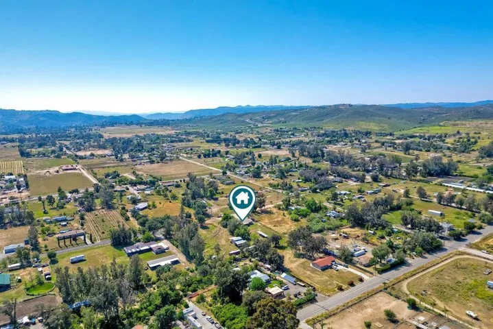1727 Elm St, Ramona, California 92065