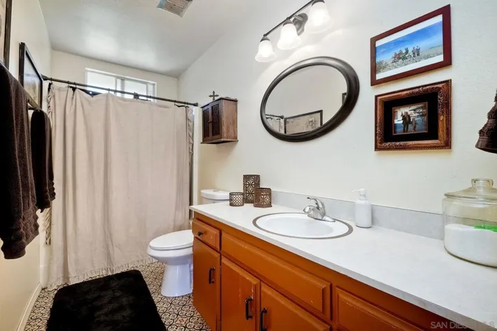 1727 Elm St, Ramona, California 92065