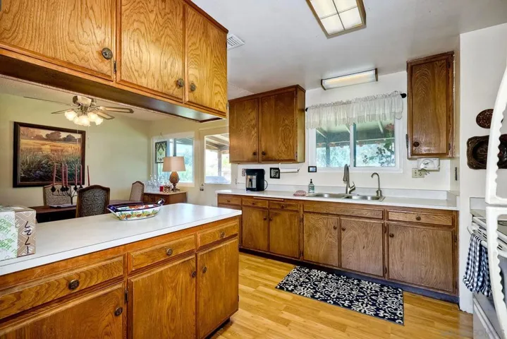1727 Elm St, Ramona, California 92065