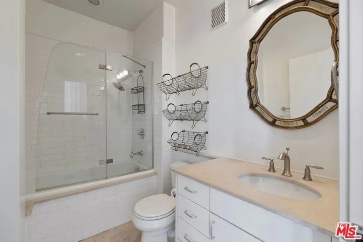 257 S Spring Street 3a, Los Angeles, California 90012