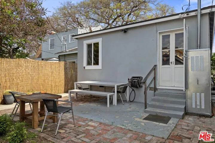 8666 Cadillac Avenue, Los Angeles, California 90034