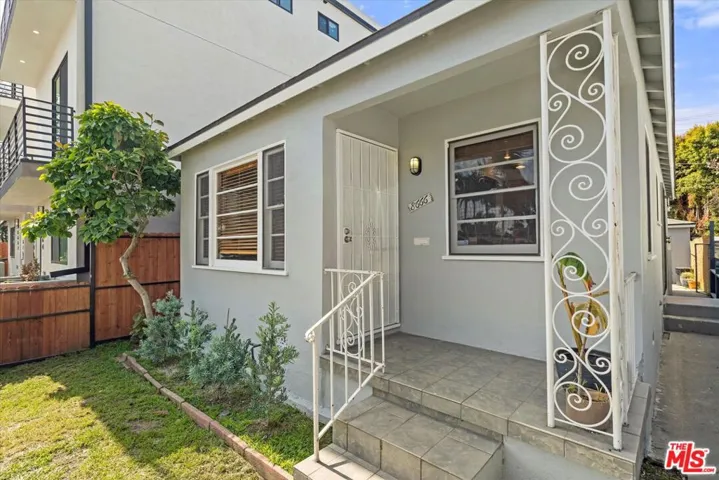 8666 Cadillac Avenue, Los Angeles, California 90034