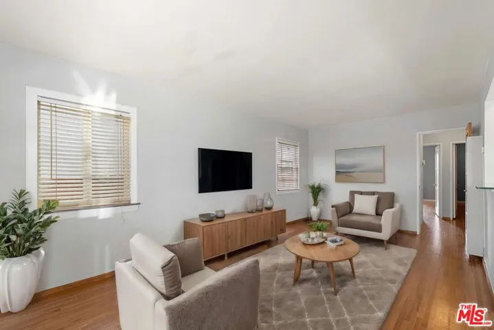 *Virtual Staging