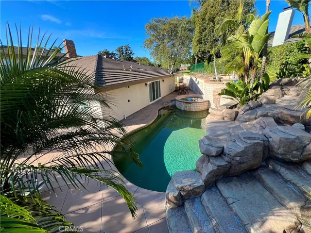 5871 Country View Drive, Yorba Linda, California 92886