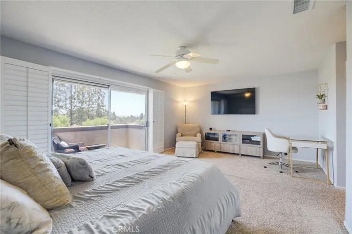 19200 Index Street 4, Porter Ranch, California 91326