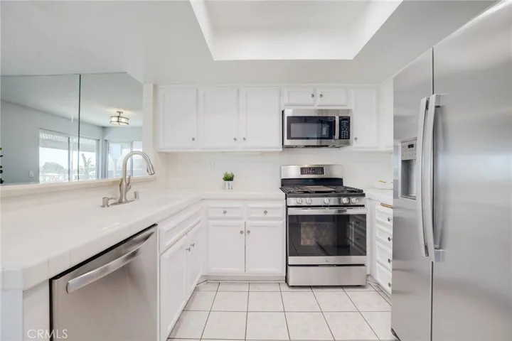 19200 Index Street 4, Porter Ranch, California 91326