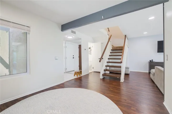 19200 Index Street 4, Porter Ranch, California 91326