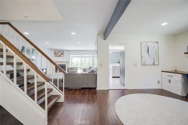 19200 Index Street 4, Porter Ranch, California 91326
