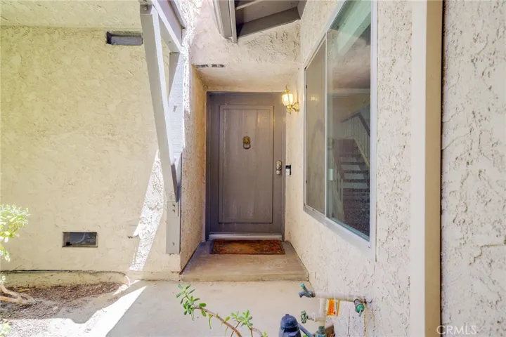 19200 Index Street 4, Porter Ranch, California 91326
