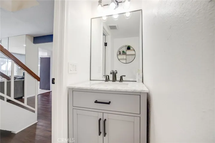 19200 Index Street 4, Porter Ranch, California 91326