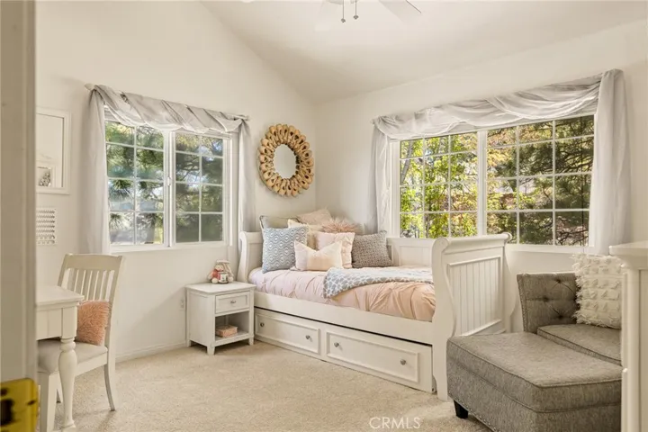 1383 Calgary Drive, Lake Arrowhead, California 92352