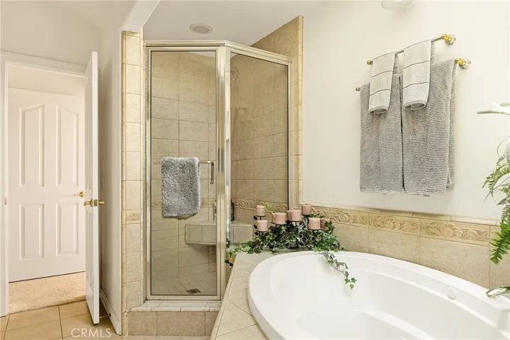 1383 Calgary Drive, Lake Arrowhead, California 92352