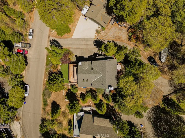 1383 Calgary Drive, Lake Arrowhead, California 92352