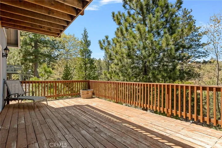 1383 Calgary Drive, Lake Arrowhead, California 92352