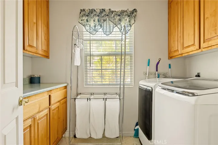 1383 Calgary Drive, Lake Arrowhead, California 92352
