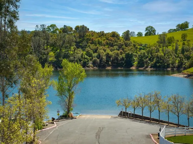 25 Lopes Court, Copperopolis, California 95228