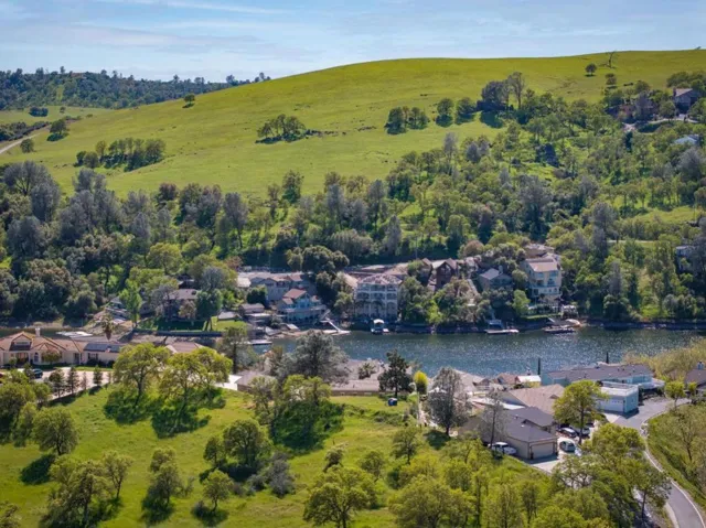 25 Lopes Court, Copperopolis, California 95228