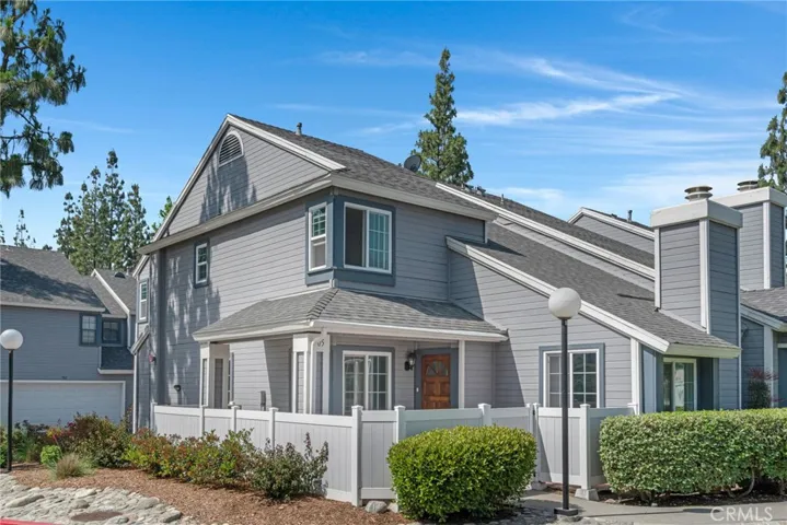 305 Monroe Court, Azusa, California 91702