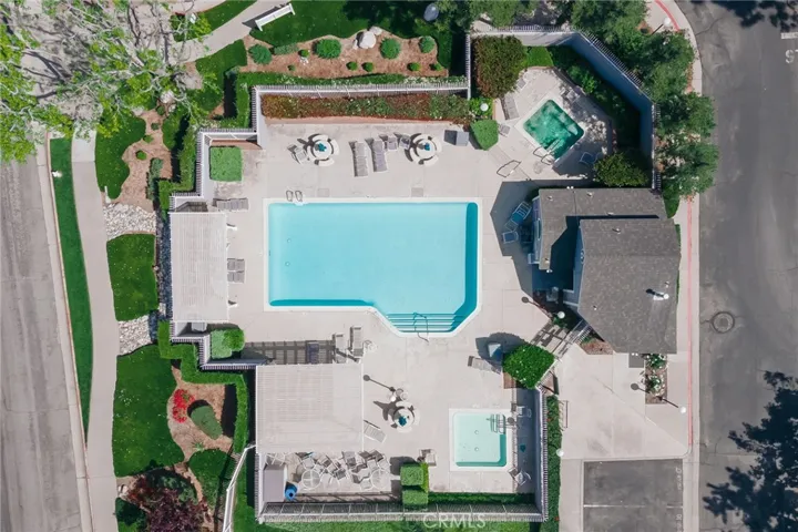 305 Monroe Court, Azusa, California 91702