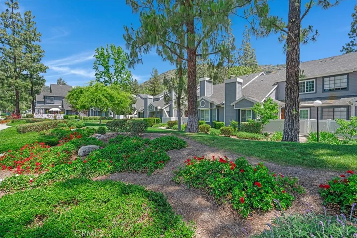 305 Monroe Court, Azusa, California 91702
