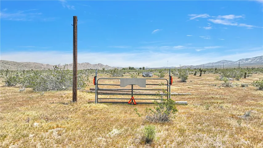 0 Corto Road, Apple Valley, California 92308