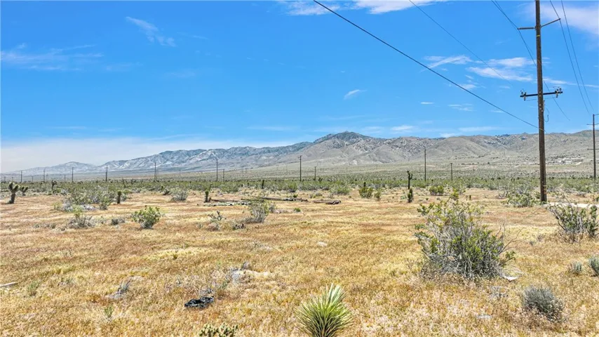 0 Corto Road, Apple Valley, California 92308