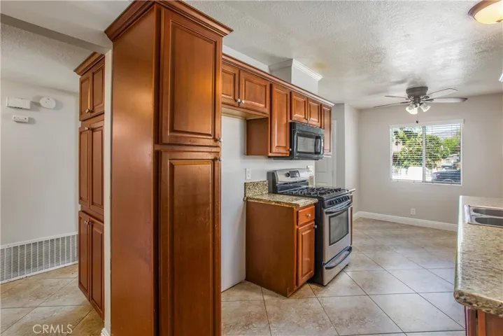 376 E Evans Street, San Jacinto, California 92583