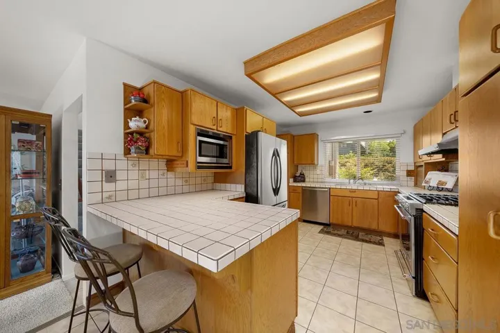 2711 S S Barcelona St, Spring Valley, California 91977