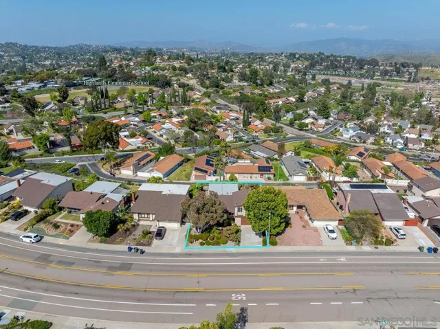 2711 S S Barcelona St, Spring Valley, California 91977