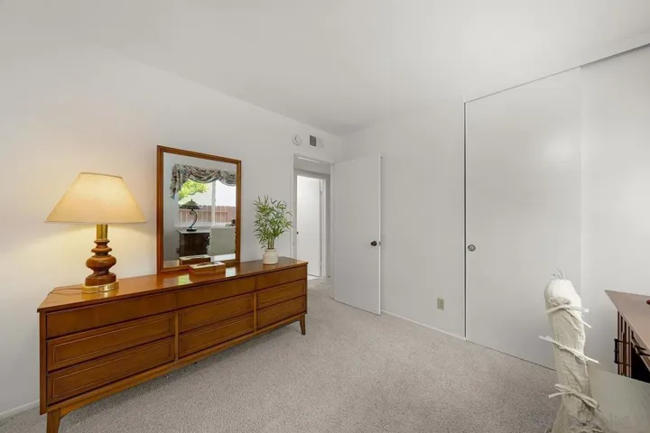 2711 S S Barcelona St, Spring Valley, California 91977