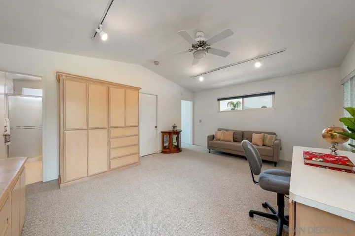 2711 S S Barcelona St, Spring Valley, California 91977
