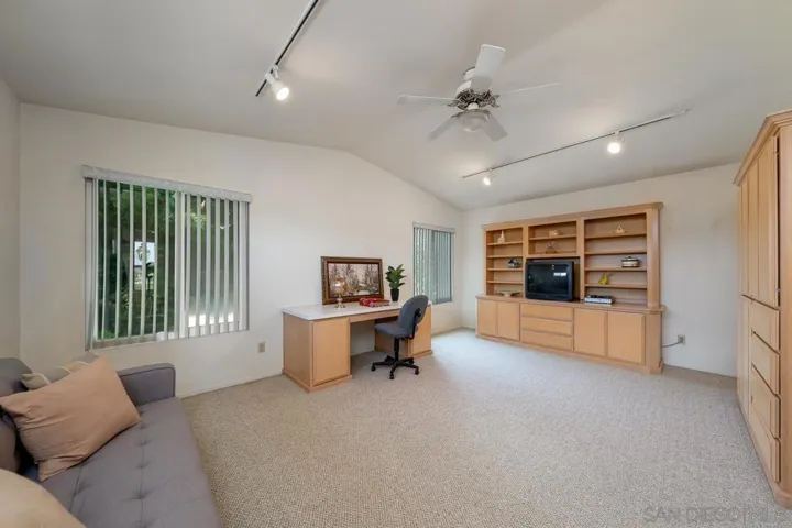 2711 S S Barcelona St, Spring Valley, California 91977