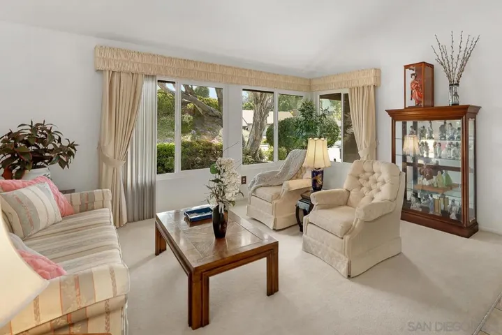 2711 S S Barcelona St, Spring Valley, California 91977