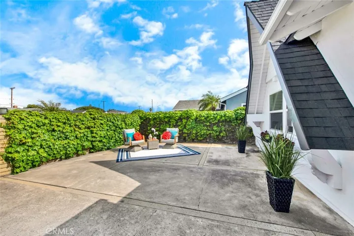 17391 Jefferson Lane, Huntington Beach, California 92647