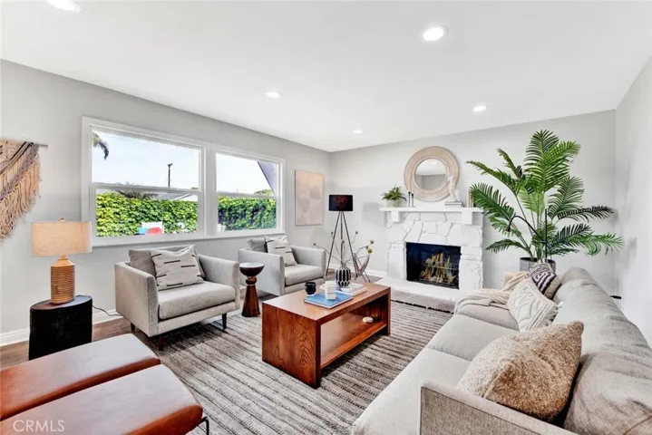 17391 Jefferson Lane, Huntington Beach, California 92647