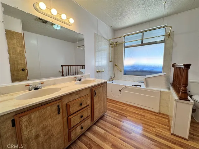 Master Bathroom - 1