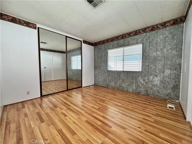 Guest Room - 1