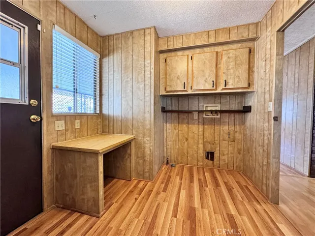 Laundry Room - 2