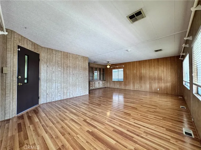 Living Room - 1