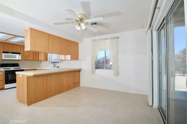 Dining/Kitchen